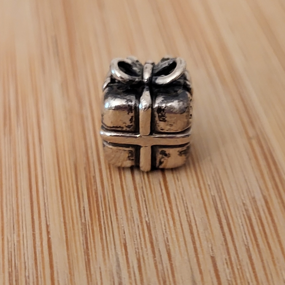 Pandora Retired Silver Present Box Charm